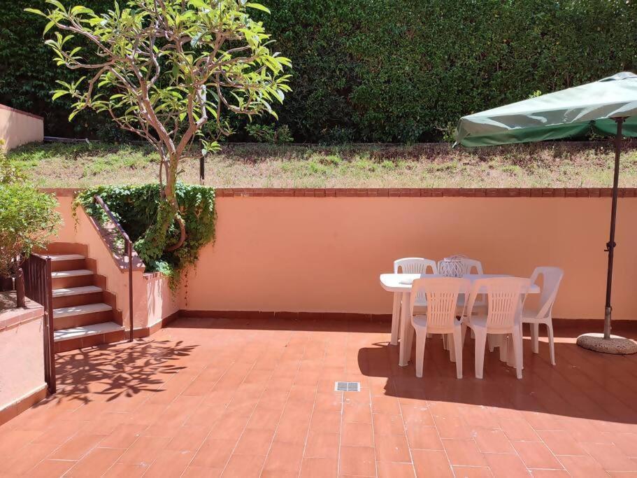 Da Nonna Cettina Appartamento In Villa Con Piscina Palermo Eksteriør bilde