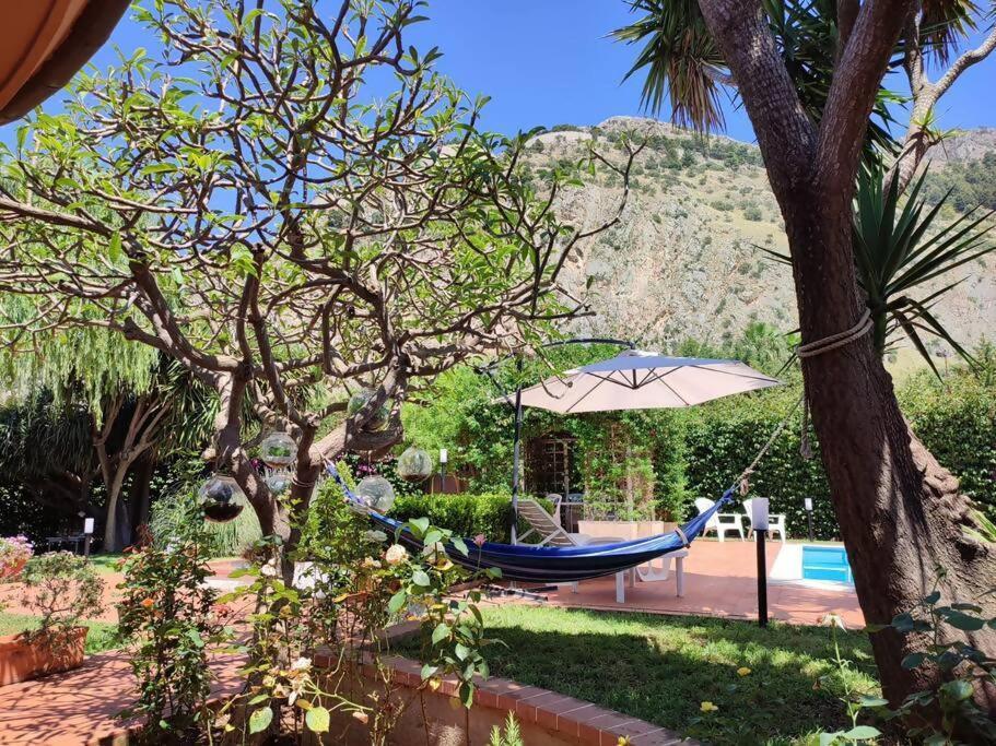Da Nonna Cettina Appartamento In Villa Con Piscina Palermo Eksteriør bilde